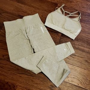 Gymshark adapt marl seamless set in sand color